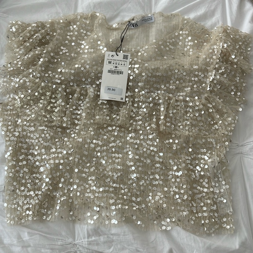 Beautiful sequin top.